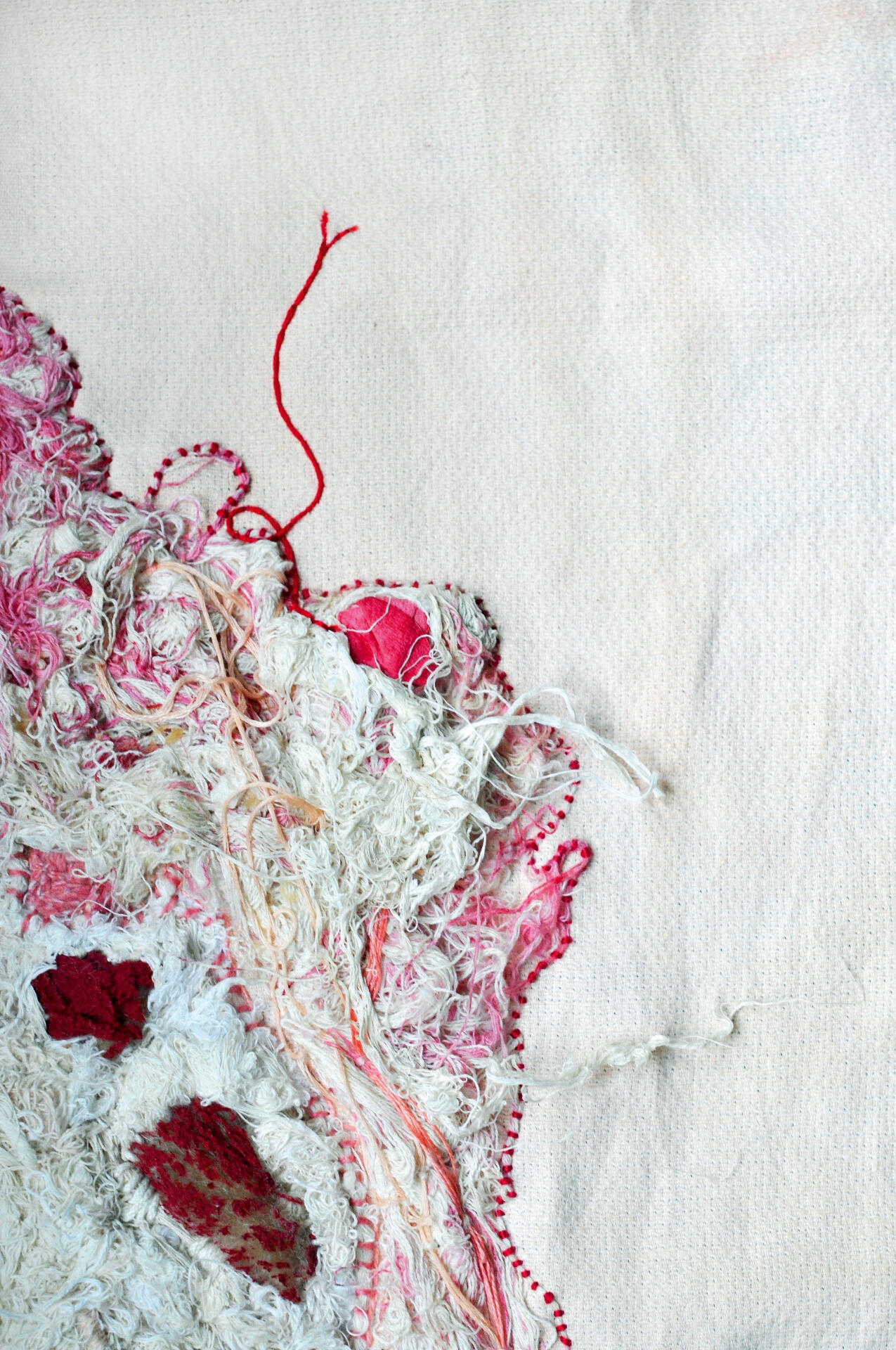 art textile-fiber art-threads-fil-broderie d'art-art embroidery-couture-sewing-Maureen Lasne-Contemporary art-Organic piece